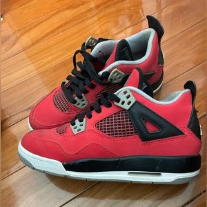 Air Jordan 4 Retro “Toro Bravo” Kids Size 5 | 2013 Release
